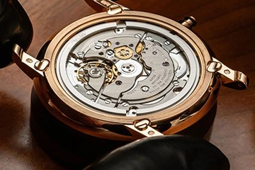 北京百达翡丽为什么倒着走